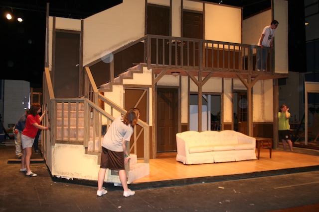  Week: Suite 101's tips for theatrical set building | Tom's Workbench