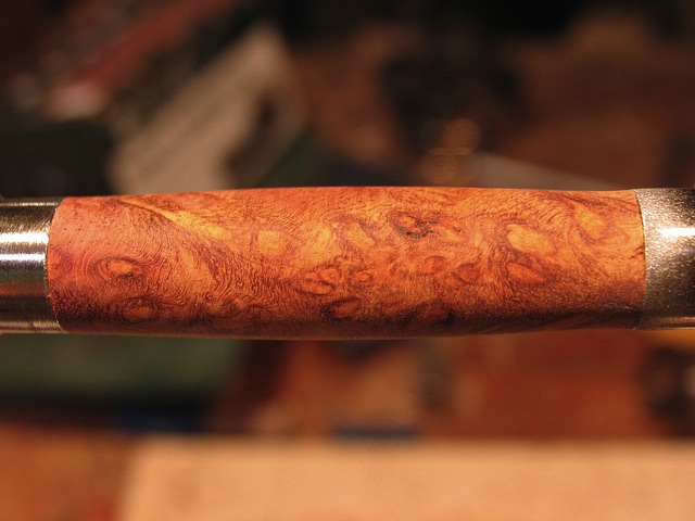Close up of a Thuya Burl Pen